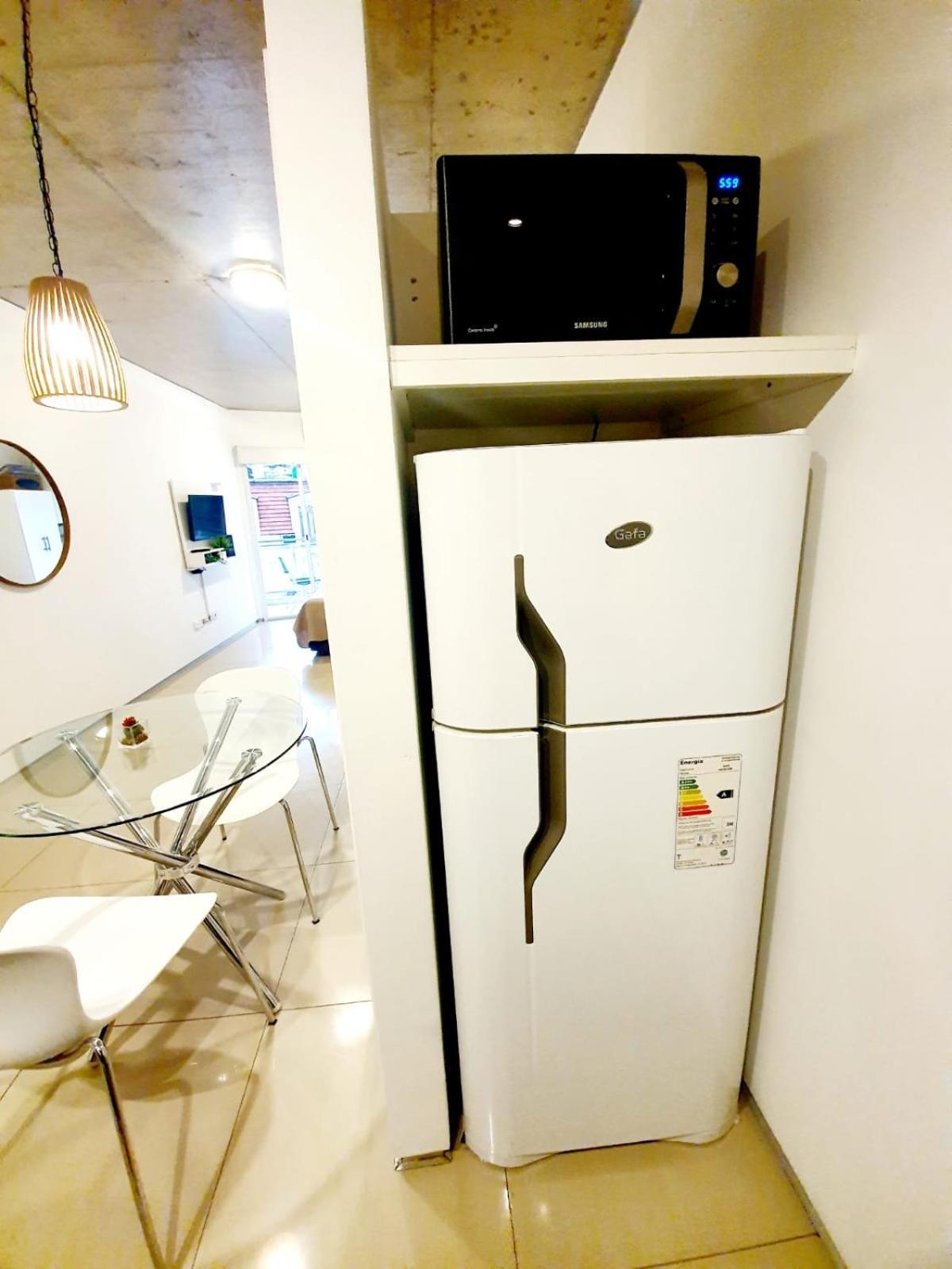 Monoambiente Super Amplio Y Comodo, Ideal Para Explorar La Ciudad Буэнос-Айрес Экстерьер фото